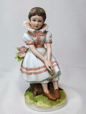 Lefton KW844 Becky Thatcher Figurine